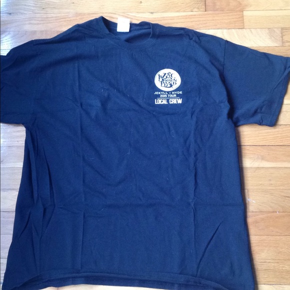 Zach brown band tshirt. - Picture 2 of 3